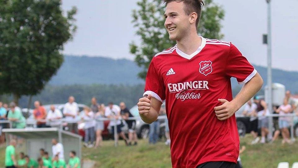 23 Tore in 18 Spielen: Der 20-jährige Vincent Held hat beim 1.FC Geesdorf eingeschlagen.