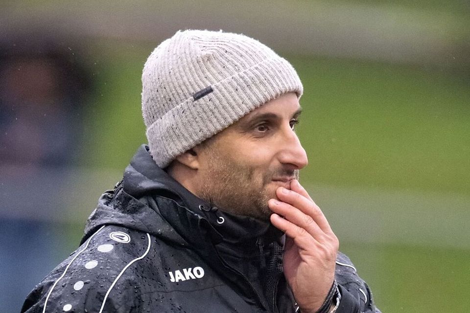 Manchmal gibt ihm seine Mannschaft Rätsel auf, doch Hölzlebrucks Trainer Pino Curia glaubt an ihre Stärke.