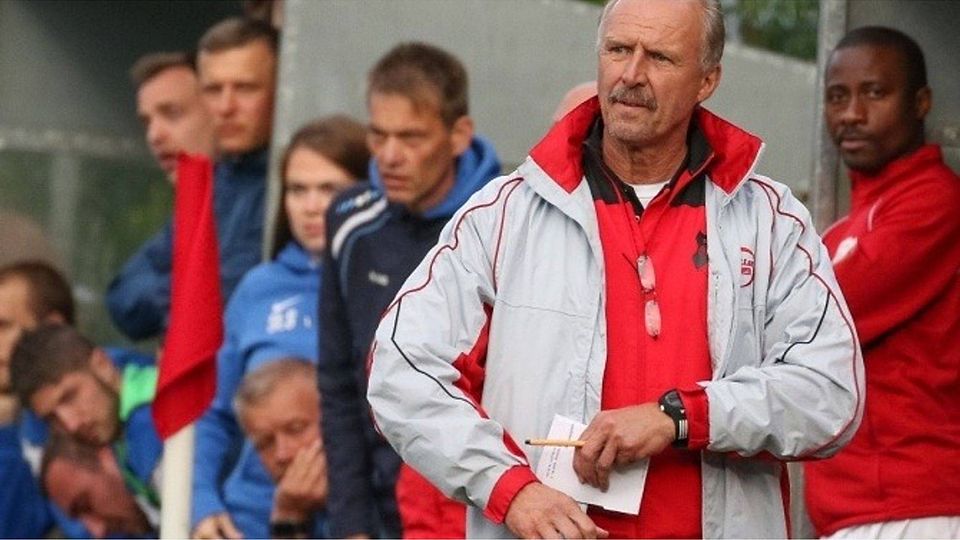 Startet in seine zweite Amtszeit als Trainer des FC 07 Bensheim: Ludwig Brenner. F: Volz