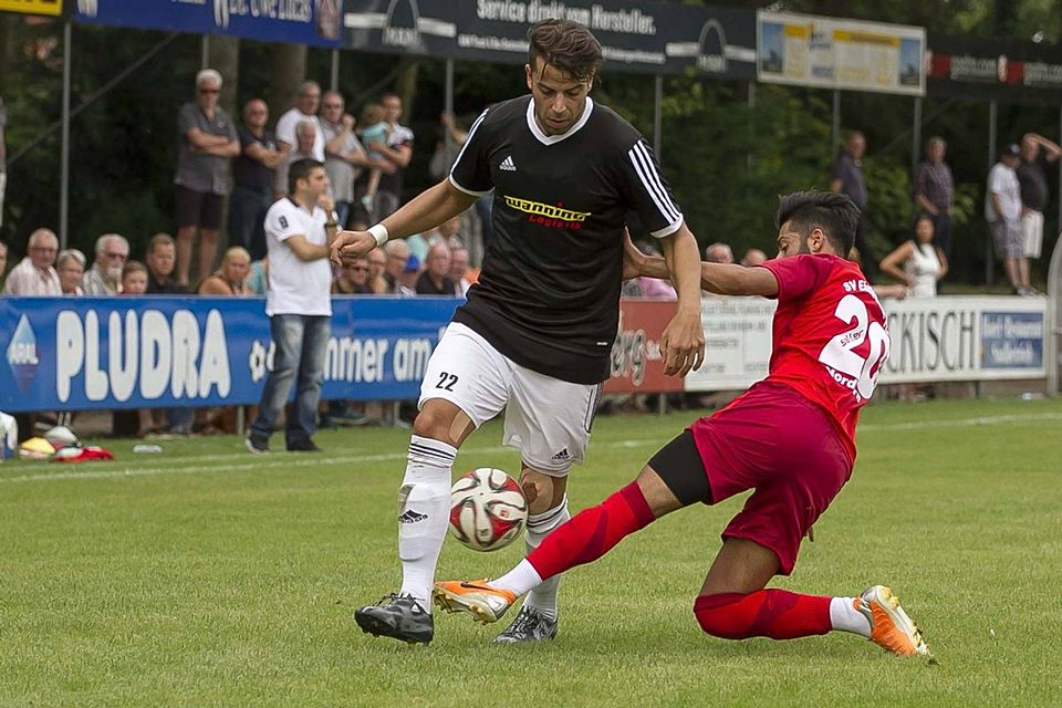 Doppelter Torschütze für den FC 09 im Heimspiel gegen Altenlingen: Bertino Nacar (l.)F: Guido Brennecke