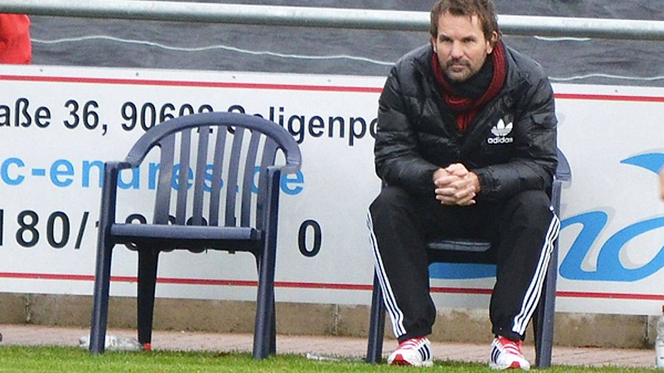 Die Ära Dirk Teschke beim TSV 1860 Rosenheim ist mit Beginn der Winterpause beendet. F: Weigand
