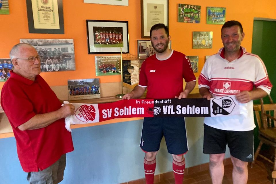 Beim SV Eintracht Sehlem wollen sie den Spagat zwischen Traditionspflege und dem Blick nach vorne meistern – von links: Ehrenrat Heinz Lorig, Geschäftsführer Swen Thimm und Sportvorstand Axel Esch. 