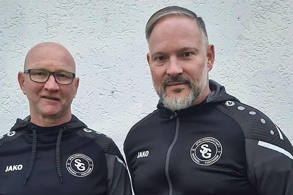 Li. Frank Volk Sportvorstand FC Weisweil  Re. Steffen Kaufel