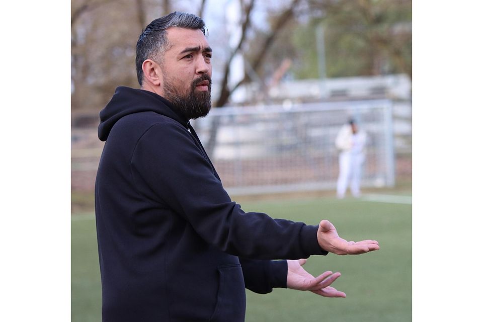 Spiel neu ansetzen: Trainer Fatih Topcu findet, der Abbruch sei nicht regelkonform gewesen.