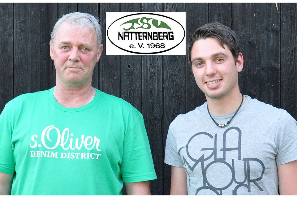 Siegfried Miller und Peter Schrötter stellen das neue Trainergespann beim TSV Natternberg dar.