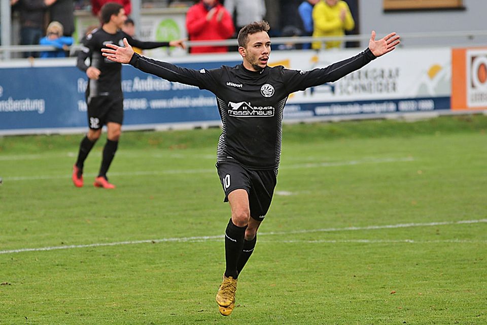Serhat Örnek (im Trikot des TSV Schwabmünchen) gibt ab der neuen Saison gemeinsam mit Bashar Broo die Kommandos beim SC Oberbernbach.