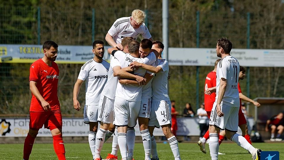 Volle Fahrt Richtung Klassenerhalt: Die SpVg Olpe düpierte RW Erlinghausen mit 5:0.