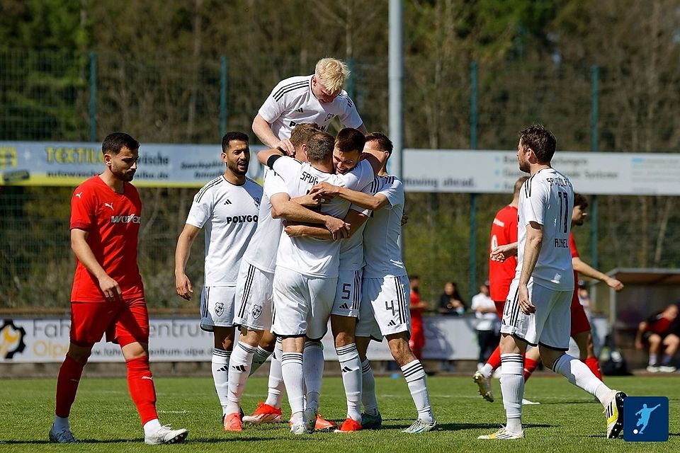 Volle Fahrt Richtung Klassenerhalt: Die SpVg Olpe düpierte RW Erlinghausen mit 5:0.