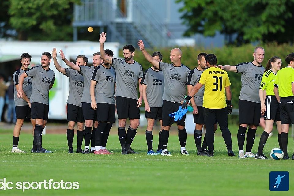 Die SG Dornheim II kann sich über den Aufstieg in die B-Liga freuen. Die SG Dornheim II kann sich über den Aufstieg in die B-Liga freuen.