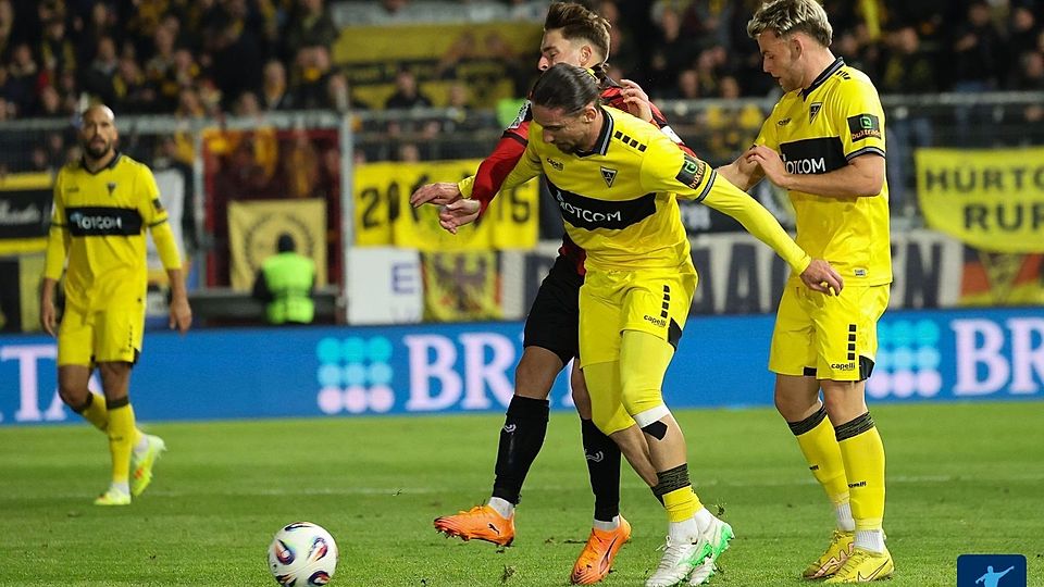 Alemannia Aachen setzt die Aufholjagd fort.