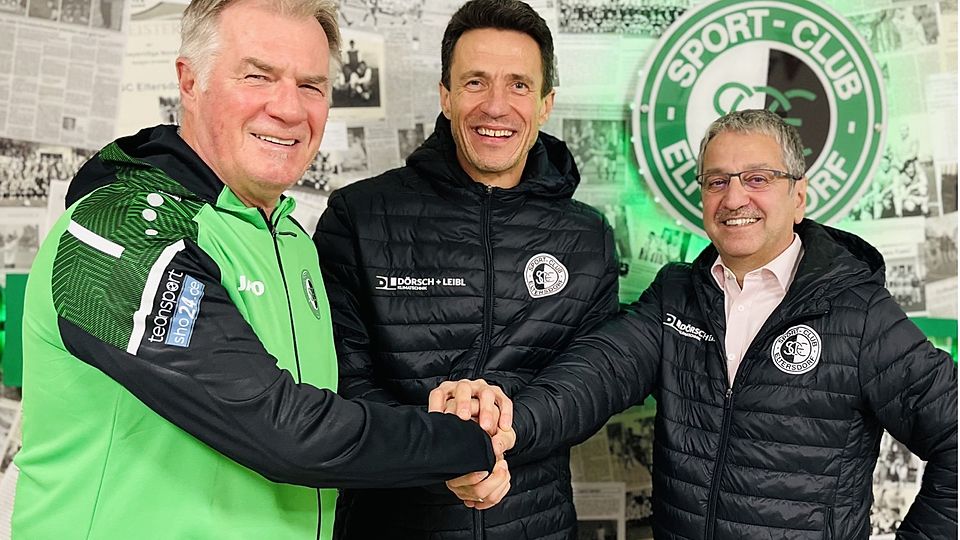 Von links nach rechts: Vorstand Werner Schmidt, Trainer Bernd Eigner und Manager Jochen Uhsemann freuen sich über die Vertragsverlängerung.