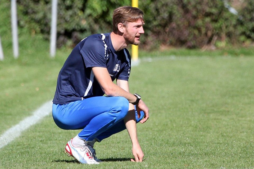 Als Trainer mal neben dem Platz - mal auf dem Platz: Falko Weis wechselt zum SV Burkheim. | Archivfoto: Matthias Konzok