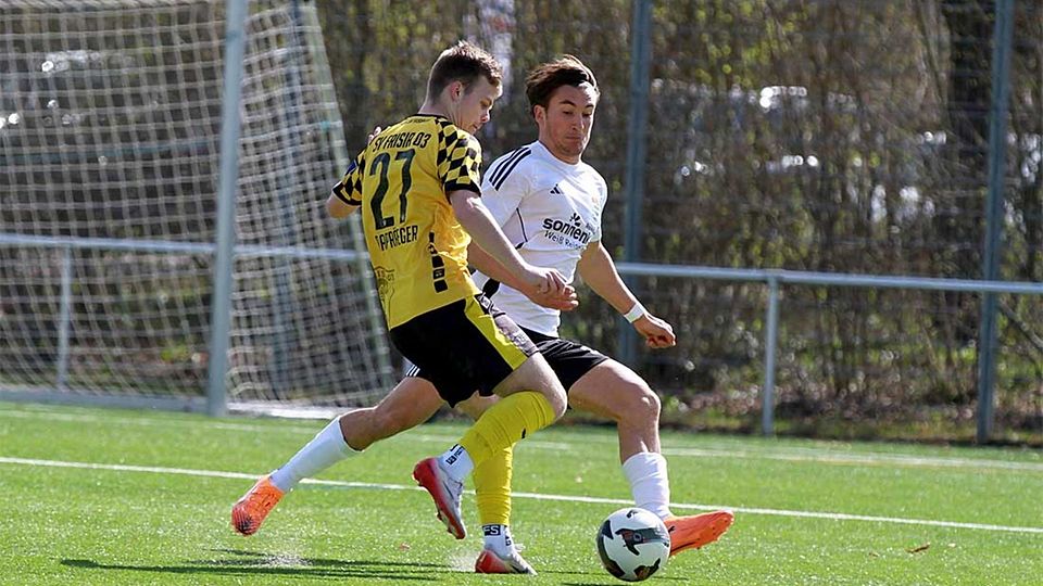 Renz Rapräeger (li., Frisia Risum-Lindholm), ist mit vier Toren Spieler des Spiels.