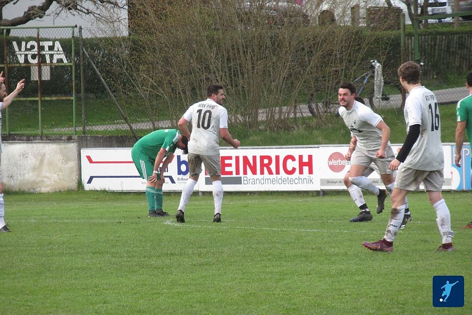 Michael Stilp und David Weiß erzielten die Tore gegen Wenzenbach