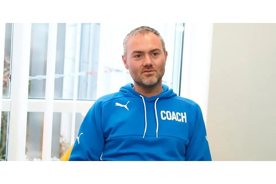 Kann zufrieden sein: Benni Höfer, Trainer von Tür Ata Ataspor Wetzlar. (Archivfoto) © Christian Keller