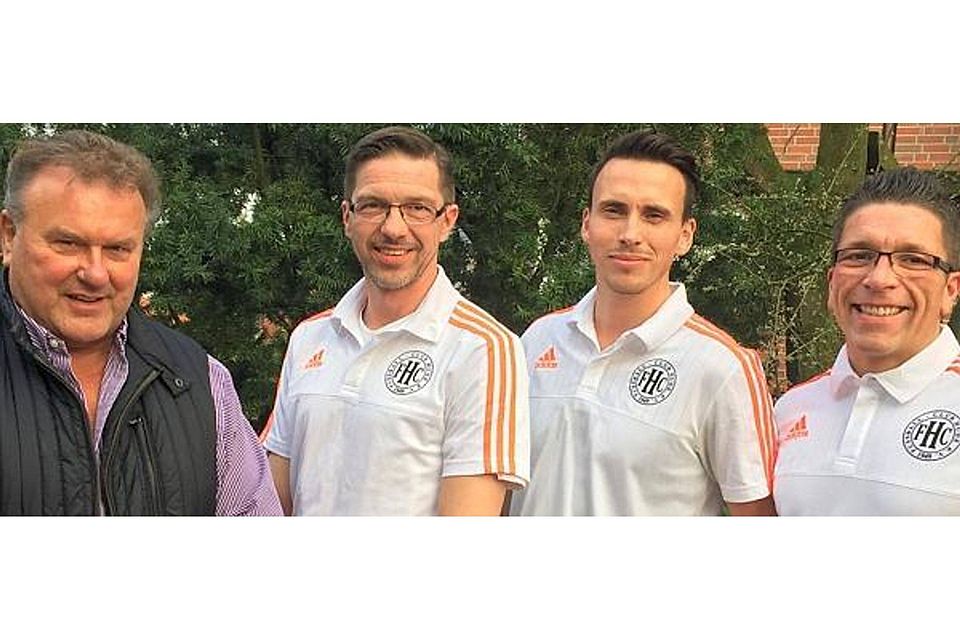 Arbeiten beim FC Hude  eng zusammen: Peter Burgdorf (von links), Torsten Voigt, Ralf Buß und Steffen Janßen. Verein