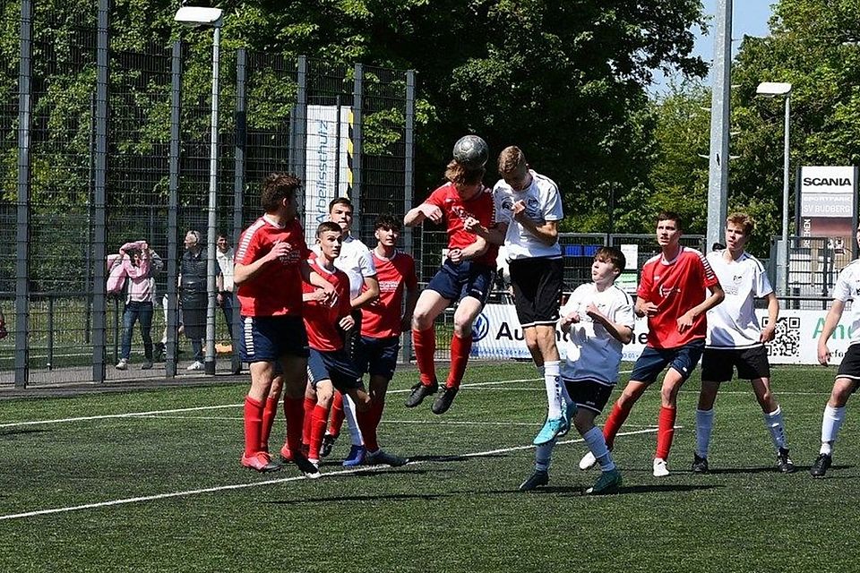 Die A-Junioren des 1. FC Kleve sind aus der Niederrheinliga abgestiegen.