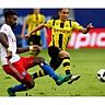 Der Deutsche Pokalsieger Borussia Dortmund muss in den kommenden drei bis vier Monaten auf Raphael Guerreiro verzichten. Foto: Getty Images