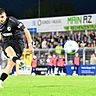 Der SC Eltersdorf verlor Ende Mai das Rittern vom Punkt in der Relegation zur Regionalliga. Gibt`s am 22.08. im Heimspiel gegen den ASV Cham nach 90 Minuten keinen Sieger, müssen die "Quecken" erneut ins Elfmeterschießen, weil das Ligaspiel gegen die Oberpfälzer zugleich als Pokalpartie dient. 