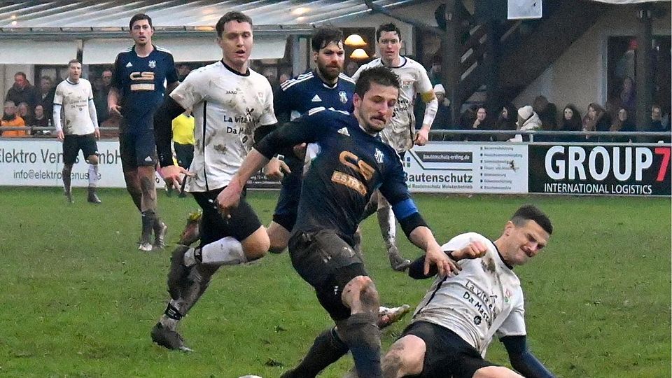 Der Goalgetter im Vorwärtsgang: Maxi Bauer brachte Moosen in Berglern spät auf die Siegerstraße und traf in der Nachspielzeit dreimal gegen dezimierte Gastgeber.