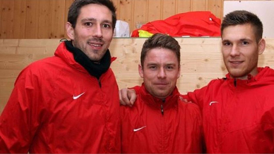 Weil der Trainer Christian Schuldt (Mitte) privat verhindert ist, haben Philipp Oelfin (links) und Florian Seyfried das Sagen. Foto: Yavuz Dural