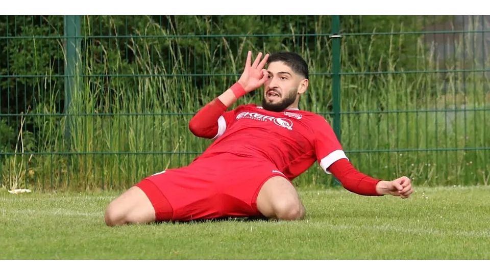 Murat Bicen hat am Mittwoch ganz genau gezielt. Der Goalgetter des FC Türk Gücü Breidenbach erzielte den ersten Ausgleichstreffer. Der Assist ging an seinen älteren Bruders Cihan. © Jens Schmidt