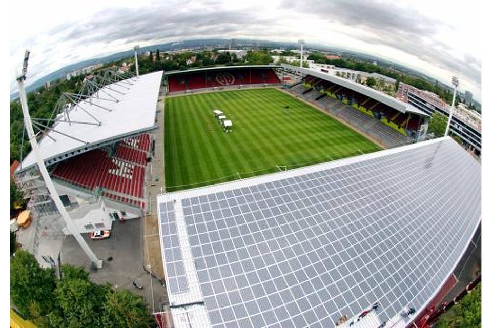 Das Pokalspiel der Alemannia gegen Leverkusen soll nun doch im Mainzer Bruchweg-Stadion ausgetragen werden.	Archivfoto: Kopp