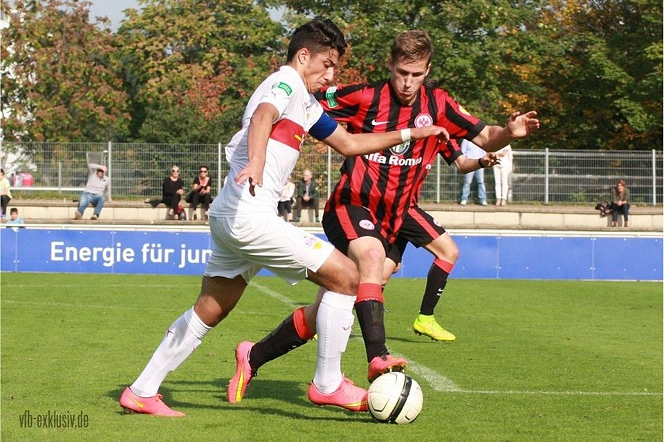 VfB-Kapitän Berkay Özcan (hier gegen Frankfurt) markierte das 2:1-Siegtor gegen die Löwen. Foto: Lommel