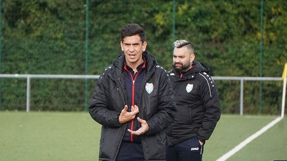 Tony Lopes (v.) ist neuer Luna-Trainer