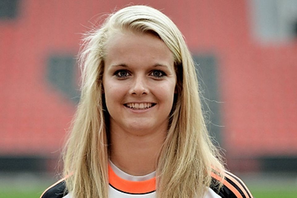 Torhüterin Anna Klink wird den Platz zwischen den Pfosten bei den Frauen von Bayer 04 Leverkusen nicht kampflos hergeben.