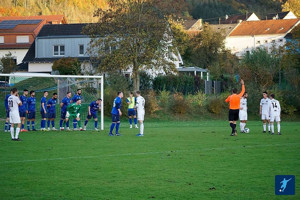 Zahlreiche Torraumszenen und acht Treffer gab es beim 5:3 der SG Saartal gegen die SG Igel-Liersberg.