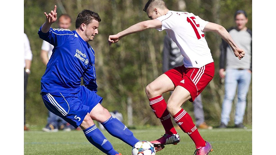 Wollen am kommenden Sonntag auswärts punkten: der FC Kluftern (rechts) und TuS Immenstaad. Günter Kram