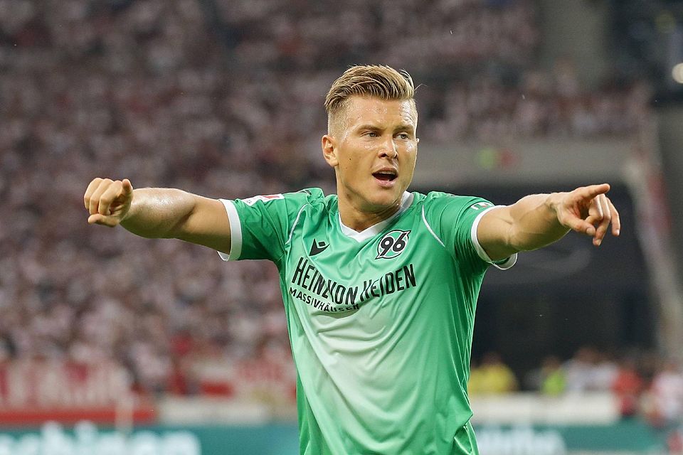 Matthias Ostrzolek hilft dem VfB Hallbergmoos: Der Ex-Profi geht in den Abstiegskampf der Bayernliga Süd.