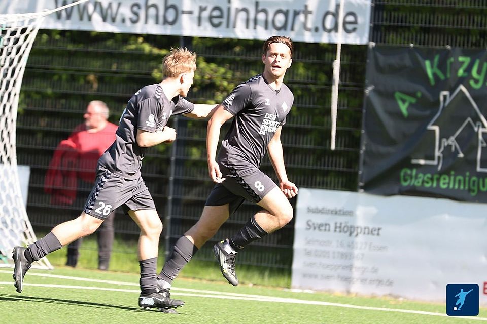 Paul Wolf (re.) erzielte den entscheidenden Treffer.