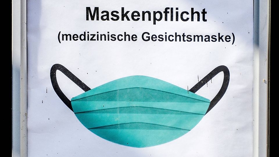 Unter 1000 Zuschauer entfällt die Maskenpflicht komplett 