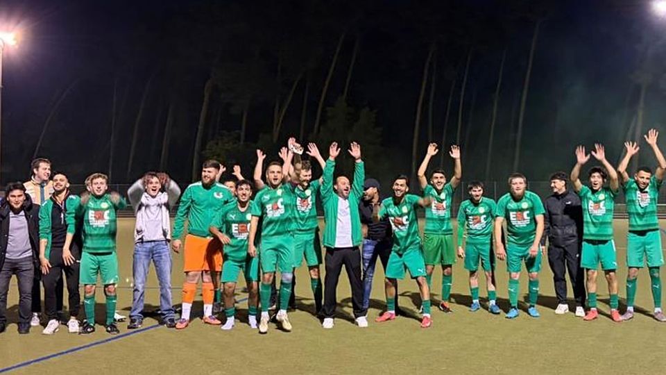 Der VfR Groß-Gerau III feierte nach dem Sieg gegen Nauheim die Meisterschaft in der Kreisliga C Süd.
