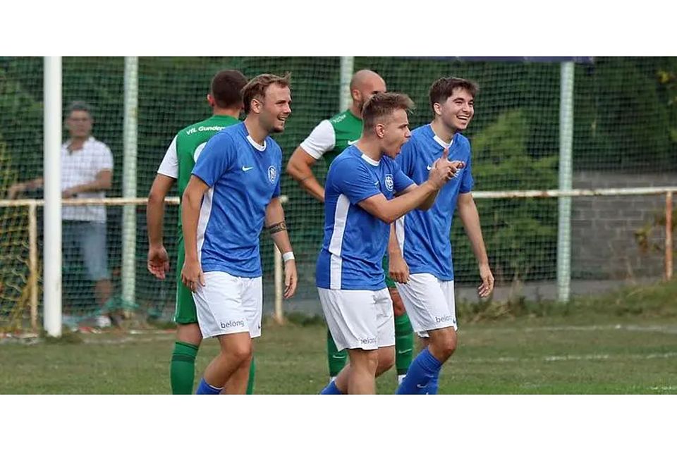 Anders als zuletzt, konnten die Horchheimer um Luca Putzer (mitte), Phillip Maurer (l.) und Domenico Gagliardi in Wörrstadt nicht jubeln. Das Spiel wurde schon nach drei Minuten abgebrochen.      Archivfoto: Christine Dirigo / pakalski-press