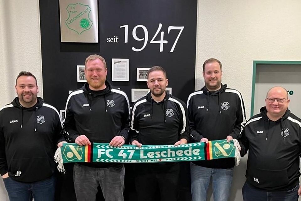 Trainer- und Betreuerteam 2. Mannschaft: v.l.n.r Betreuer Julian Pöttering, Trainer Andre Niemeyer, Co-Trainer Christoph Piepel, Betreuer Michael Hopmann und Andreas Küpker