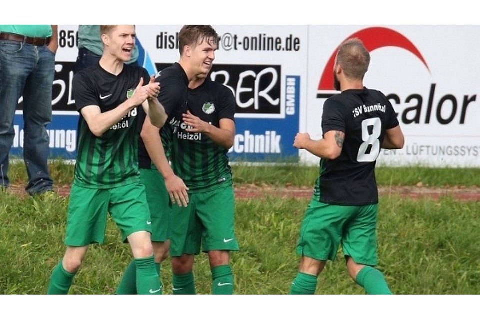 Der TSV Brunnthal sendet mit dem Derbysieg ein Lebenszeichen aus dem Tabellenkeller. Foto: Markus Nebl
