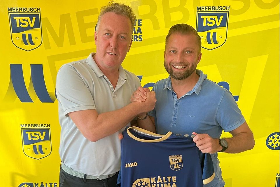 Marcel Winkens (rechts) wird neuer Trainer des TSV Meerbusch. Das freut den Sportlichen Leiter Christoph Peters (rechts).