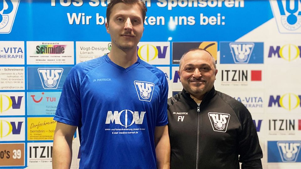 Neuzugang Lirian Ismajli (links) und TuS-Sportchef Franco Viteritti | Foto: Nicole Viteritti