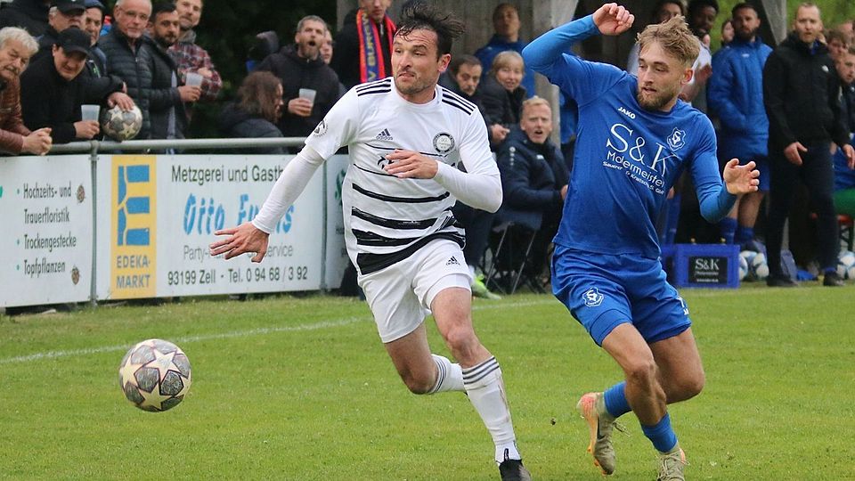 Das Relegationsspiel zwischen der SG Chambtal (links) und Burgweinting fand ein dramatisches Ende.
