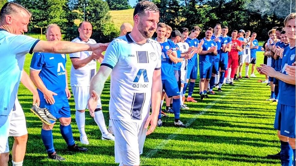 Spalier für Marcus Schneider beim Abschiedsspiel vor wenigen Tagen.