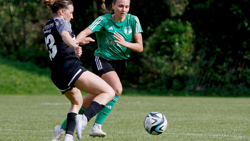 Verpasste als einzige SG-Spielerin bisher keine Spielminute: Katrin Rotter (rechts) | Foto: Matthias Konzok