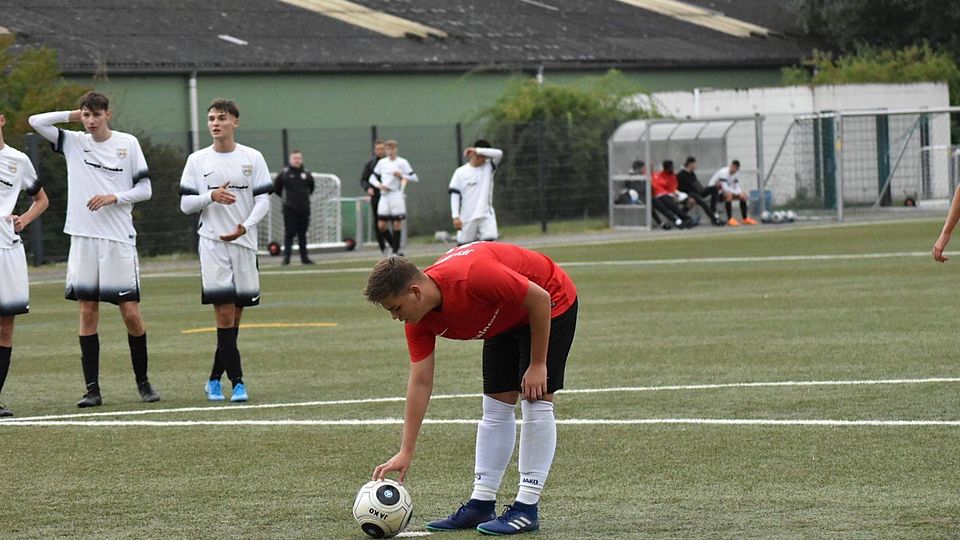 Es ging auf und ab in Niederhöchstadt. Ein Tor nach dem anderen bekamen die Zuschauer im Topspiel des Spieltages zu sehen