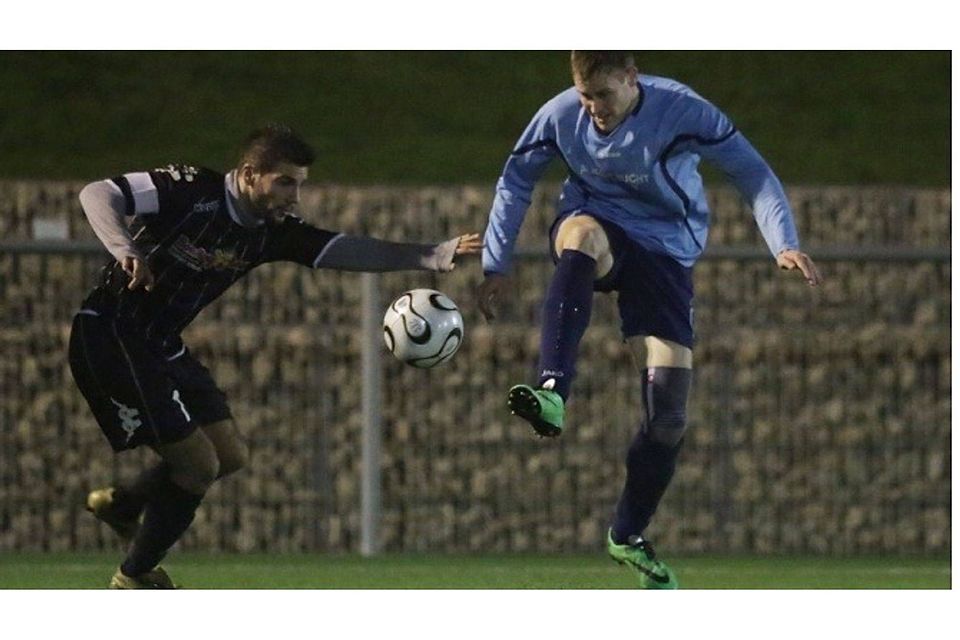 F: Schwarz F: Schwarz