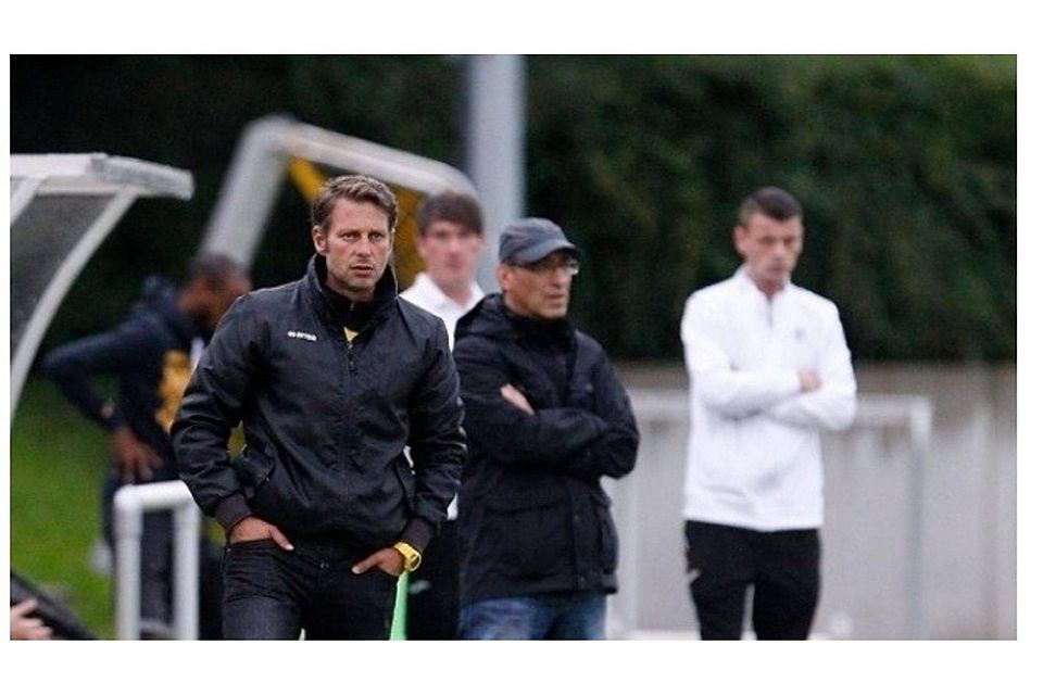 Sieht für Sonntag eine klare Rollenverteilung: Neuenhain Coach Marco Usai (Links)(F: Lorenz)