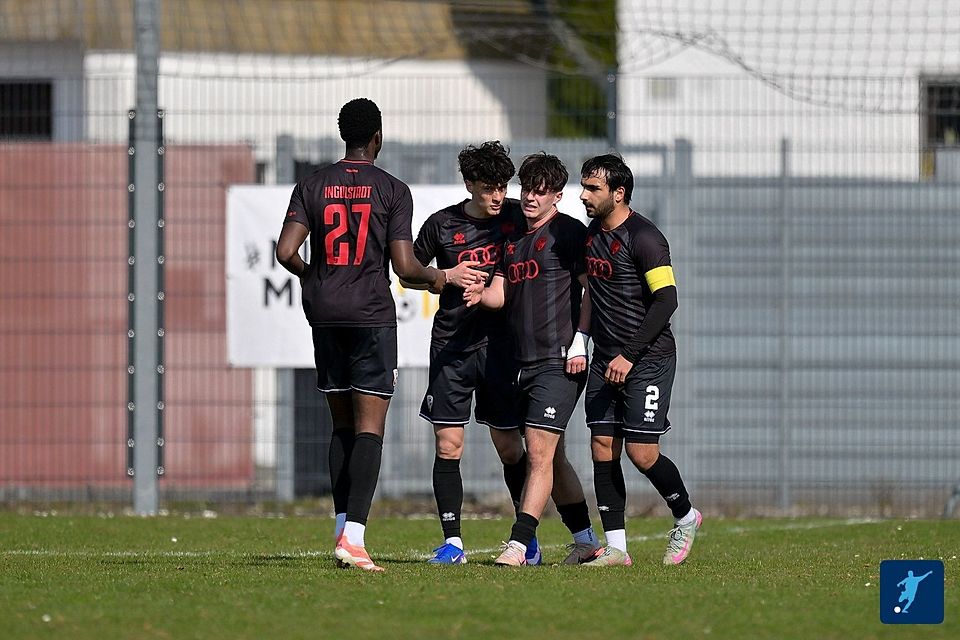 Timo Hengmith bringt die Ingolstädter mit seinem ersten Saisontor in Führung.