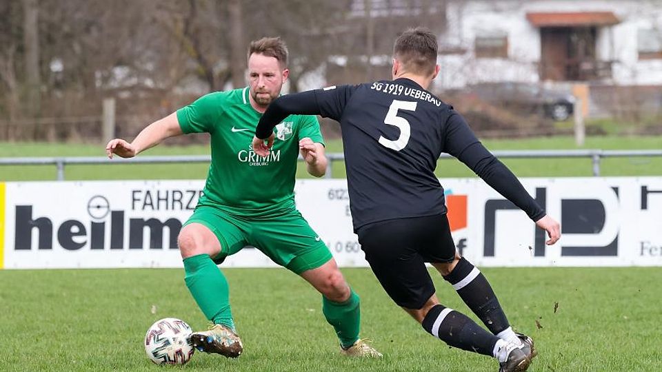 Christopher Volk (am Ball) hört aus persönlichen Gründen beim FV Mümling-Grumbach als Trainer auf.	Foto: Joaquim Ferreira