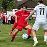 Enge Kiste: Kellerkind TSV Lengfeld (in rot) und Primus TSV Altheim lieferten sich eine abwechslungsreiche Partie, mit dem besseren Ende für den Gast (3:4). 